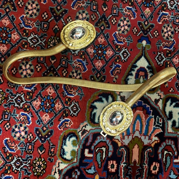 Ladies belt by Zara. NWOT. - Picture 2 of 5